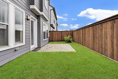 966 Ford Pines Lane, Houston, TX 77091 - Photo 4