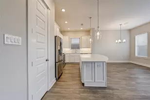 966 Ford Pines Ln, Houston, TX 77091 - Photo 10