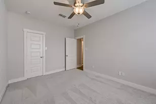 966 Ford Pines Ln, Houston, TX 77091 - Photo 24