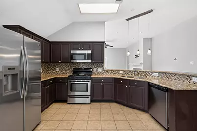 20531 Newfalls Court, Richmond, TX 77407 - Photo 6