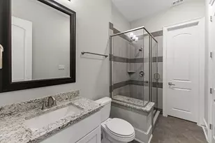 3709 Somerset Commons Ln, Houston, TX 77055 - Photo 6