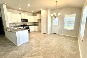 1010 Fannin St, Brenham, TX 77833 - Photo 8