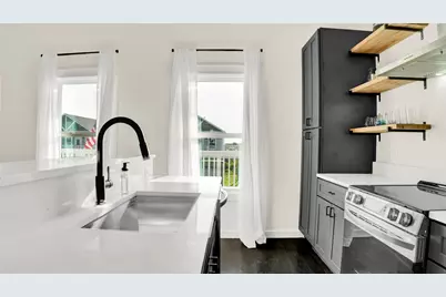 1065 Sunset Circle W, Crystal Beach, TX 77650 - Photo 20