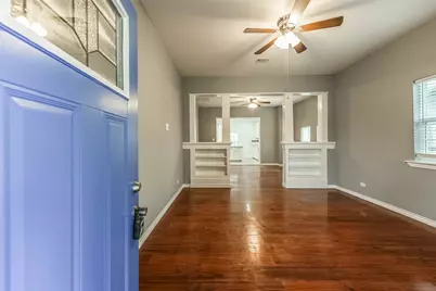 212 Clifton Street, Houston, TX 77011 - Photo 2