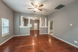 212 Clifton St, Houston, TX 77011 - Photo 4