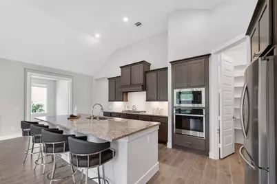 3415 McKinney Ridge Drive, Houston, TX 77059 - Photo 2