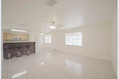 9811 Mango Street, Houston, TX 77075 - Photo 8