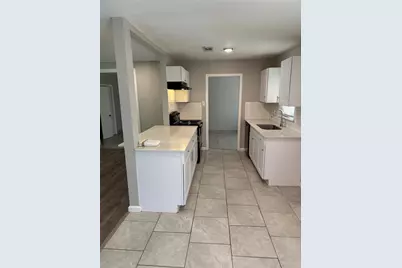 9902 Valley Sun Drive, Houston, TX 77078 - Photo 2