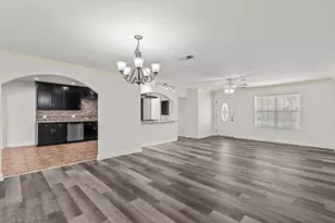 1132 18th Ave N, Texas City, TX 77590 - Photo 6