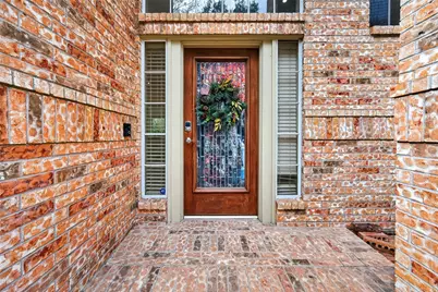 1006 Pointe Loma Drive, Sugar Land, TX 77479 - Photo 4