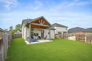 35425 Woodtrace Cir, Pinehurst, TX 77362 - Photo 28