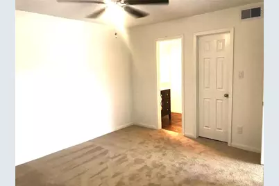 2750 Holly Hall Street #1907, Houston, TX 77054 - Photo 8