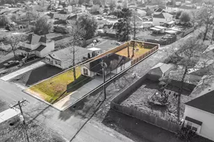 8857 E Buffalo Cir, Willis, TX 77378 - Photo 14