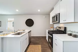 1017 Bluegill Ln, Alvin, TX 77511 - Photo 8