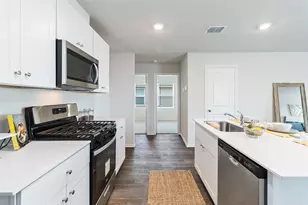 1017 Bluegill Ln, Alvin, TX 77511 - Photo 6