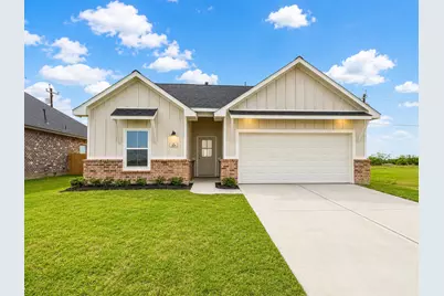 318 Cardinal Dr, Port Lavaca, TX 77979 - Photo 1