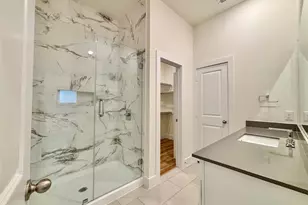 318 Cardinal Dr, Port Lavaca, TX 77979 - Photo 16