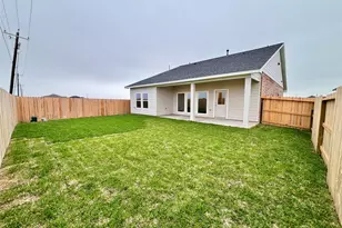 318 Cardinal Dr, Port Lavaca, TX 77979 - Photo 4
