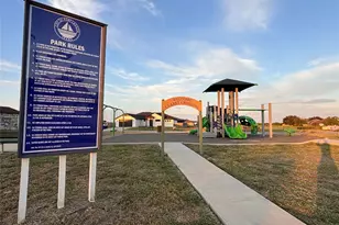 318 Cardinal Dr, Port Lavaca, TX 77979 - Photo 14