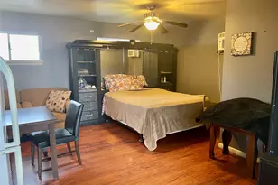 8406 Glen Valley Dr, Houston, TX 77061 - Photo 36