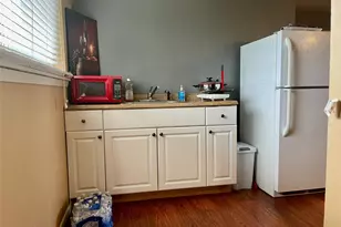 8406 Glen Valley Dr, Houston, TX 77061 - Photo 32