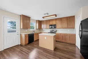 8139 Katie Mill Trail, Spring, TX 77379 - Photo 4