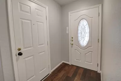 123 W Drifting Shadows Circle, Conroe, TX 77385 - Photo 2