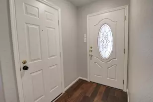 123 W Drifting Shadows Circle, Conroe, TX 77385 - Photo 2