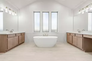 18925 Moonriver St, Conroe, TX 77302 - Photo 8