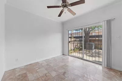 7700 Creekbend Drive #70, Houston, TX 77071 - Photo 10