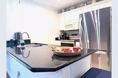 418 Garland Drive #214, Lake Jackson, TX 77566 - Photo 6