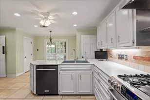 904 Holland St, Navasota, TX 77868 - Photo 20