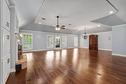 904 Holland Street, Navasota, TX 77868 - Photo 8
