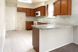 16210 Cypress Point Dr, Cypress, TX 77429 - Photo 2