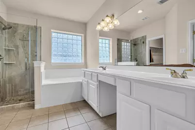 629 Spring Forest Drive, Conroe, TX 77302 - Photo 10