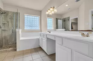 629 Spring Forest Dr, Conroe, TX 77302 - Photo 10