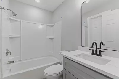 186 April Point Drive N, Conroe, TX 77356 - Photo 6