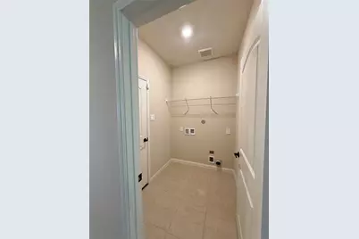 8985 Oval Glass Street, Conroe, TX 77304 - Photo 12