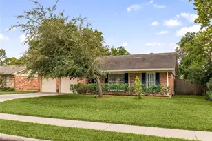10626 Ivyridge Rd, Houston, TX 77043 - Photo 2