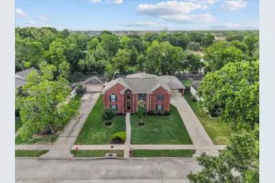 2112 Indian Blanket Drive, League City, TX 77573 - Photo 2