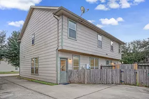 9607 Gorman Brook Dr, Houston, TX 77095 - Photo 2