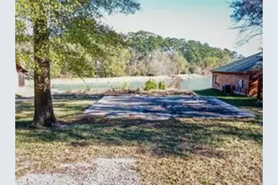 84 Hunters Creek Drive, Huntsville, TX 77340 - Photo 4