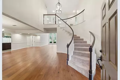 847 Silvergate Drive, Houston, TX 77079 - Photo 8