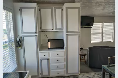 1525 County Road 201, Sargent, TX 77414 - Photo 6