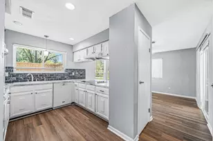 8306 Pine Falls Dr, Houston, TX 77095 - Photo 16