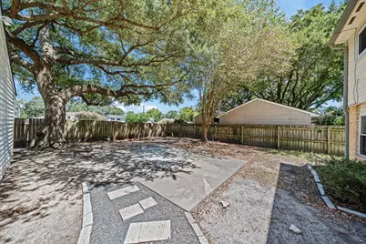 8306 Pine Falls Drive, Houston, TX 77095 - Photo 36