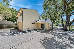 8306 Pine Falls Dr, Houston, TX 77095 - Photo 34