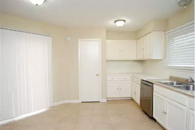 16127 Queensdale Drive, Houston, TX 77082 - Photo 6