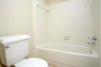 16127 Queensdale Drive, Houston, TX 77082 - Photo 8