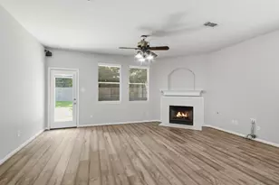 2534 Hidden Park Ln, Conroe, TX 77385 - Photo 10